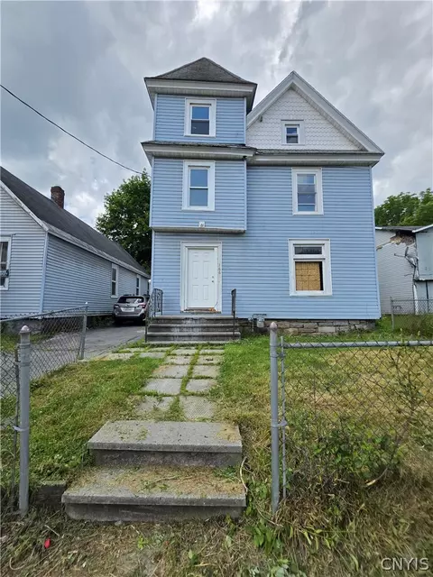 166 Hope Ave, Syracuse, NY 13205