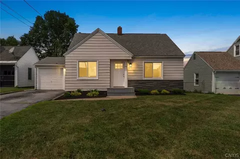 635 Delmar Pl, Salina, NY 13208
