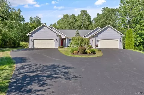 8430 Marco Ln, Lysander, NY 13027