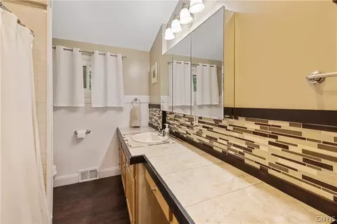Bath - 5006 Woodside Rd, Fayetteville, NY 13066 photo 1 of 4