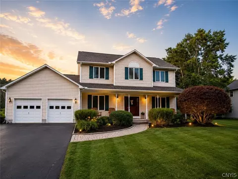 22 Chinook St, Pulaski, NY 13142