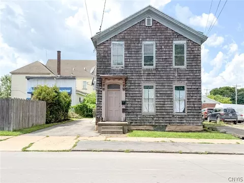 604 Mohawk St, Utica, NY 13501