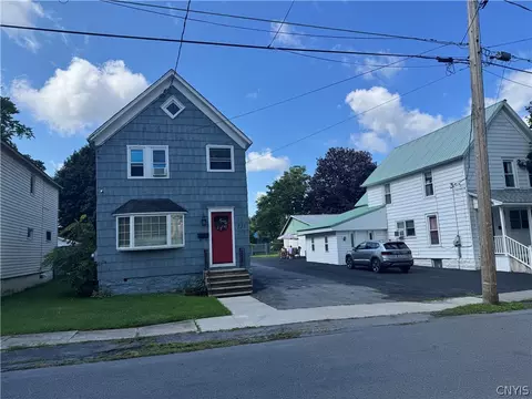 723 Lawrence St, Watertown, NY 13601