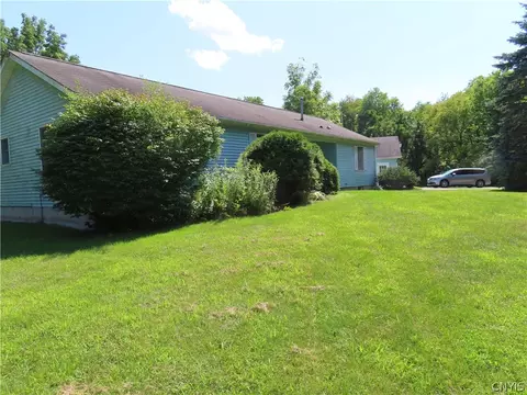4886 Shepard Rd, Marcellus, NY 13108