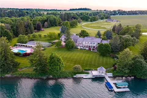 3074 W Lake Rd, Skaneateles, NY 13152