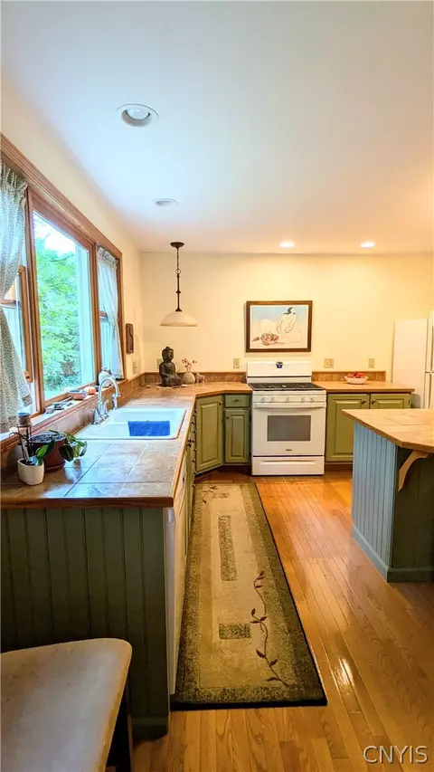 Kitchen - 232 Burt Rd, Herkimer, NY 13350 photo 3 of 4