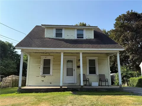 144 Campbell Rd, Salina, NY 13211