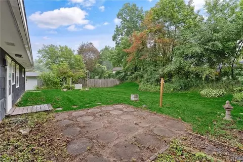 Exterior - 46 Wexford Rd, Syracuse, NY 13214 photo 3 of 5