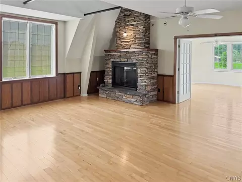 Living - 367-369 Etna Rd, Ithaca, NY 14850 photo 3 of 4