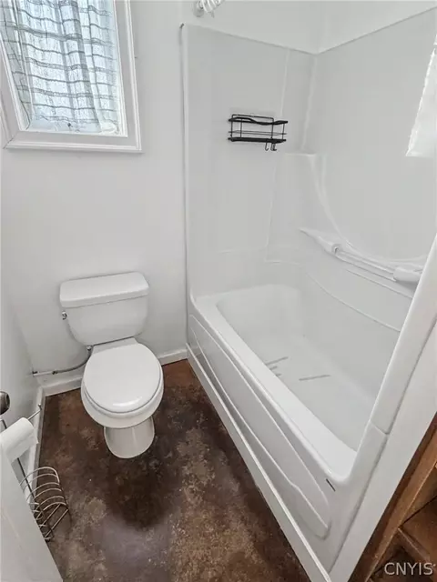 Bath - 367-369 Etna Rd, Ithaca, NY 14850 photo 6 of 7