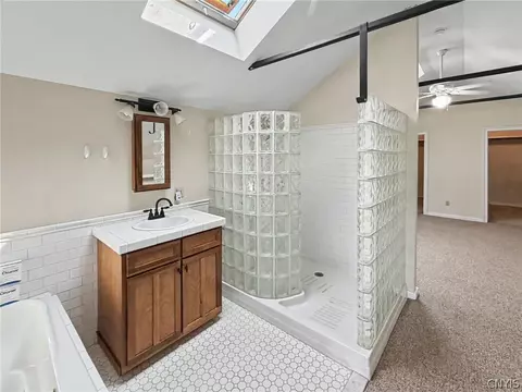 Bath - 367-369 Etna Rd, Ithaca, NY 14850 photo 4 of 7