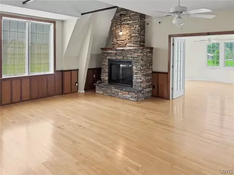 Living - 367-369 Etna Rd, Ithaca, NY 14850 photo 3 of 4