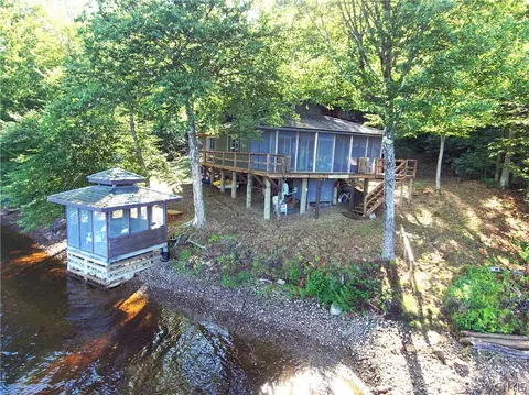 195 Wolf Creek Rd, Forestport, NY 13338