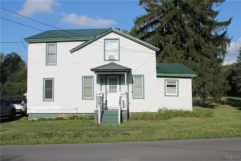 9204 Bonta Bridge Rd, Brutus, NY 13080