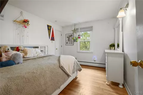 Bedroom - 5231 Emhoff Rd, Fenner, NY 13037 photo 3 of 3