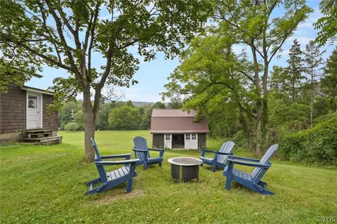 Exterior - 5231 Emhoff Rd, Fenner, NY 13037 photo 4 of 6