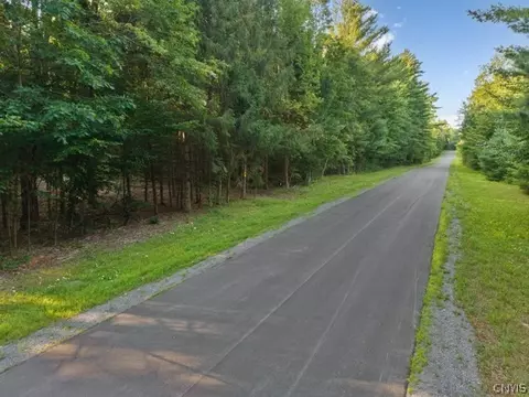 568 Martin Rd, Constantia, NY 13042