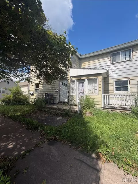629 Lansing St, Utica, NY 13501