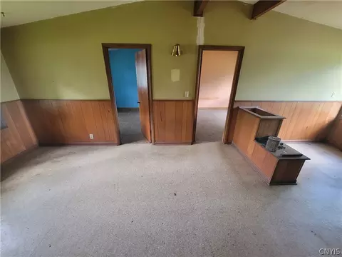 Living - 7670 River Rd, Lysander, NY 13027 photo 6 of 7
