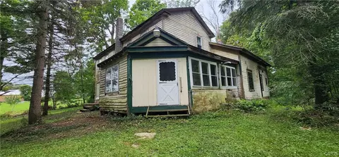 5191 Pleasant Valley Rd, Smithfield, NY 13408