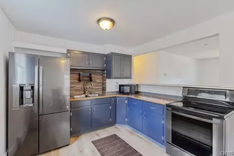 Kitchen - 8271 Hamilton Dr, Lysander, NY 13027 photo 2 of 2