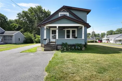 207 Fulton Ave, Fulton, NY 13069