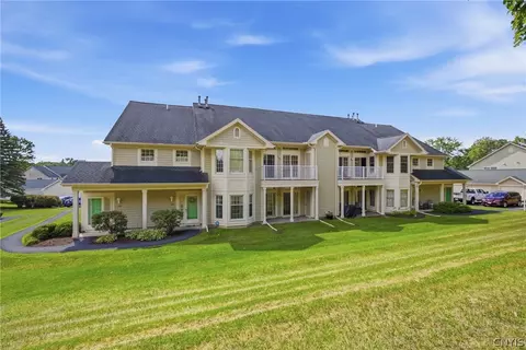1206 Greymoor, Lysander, NY 13027