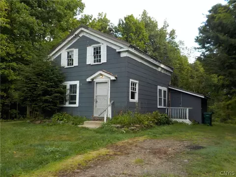 292-294 Perry Rd, Schroeppel, NY 13132