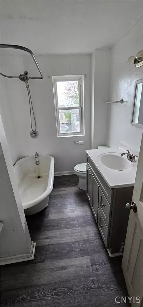 Bath - 100 Summit Ave, Geddes, NY 13209 photo 2 of 2