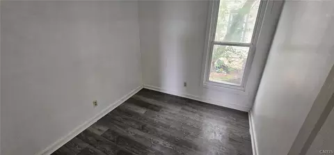 Bedroom - 100 Summit Ave, Geddes, NY 13209 photo 2 of 5