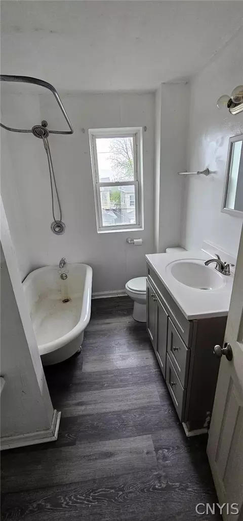 Bath - 100 Summit Ave, Geddes, NY 13209 photo 1 of 1