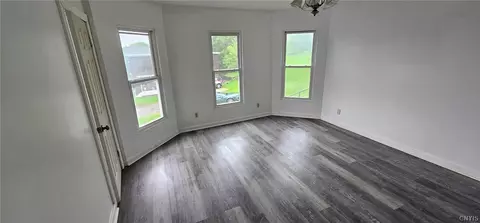 Bedroom - 100 Summit Ave, Geddes, NY 13209 photo 2 of 3