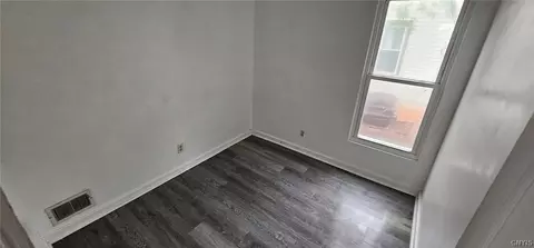 Bedroom - 100 Summit Ave, Geddes, NY 13209 photo 4 of 5