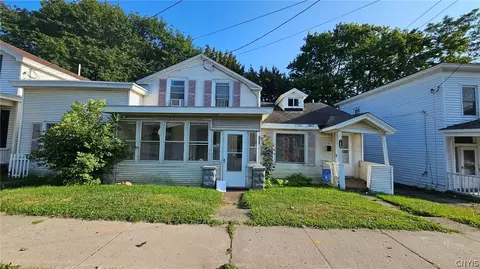 160 W Bridge St, Oswego, NY 13126