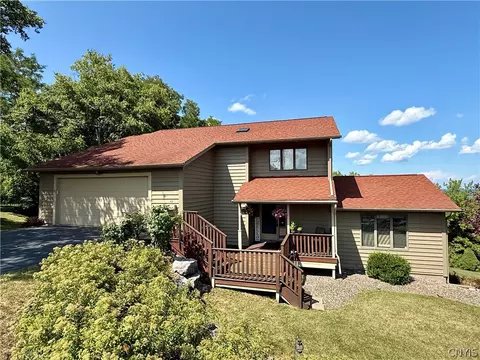 43 Heritage Cir, Geddes, NY 13209