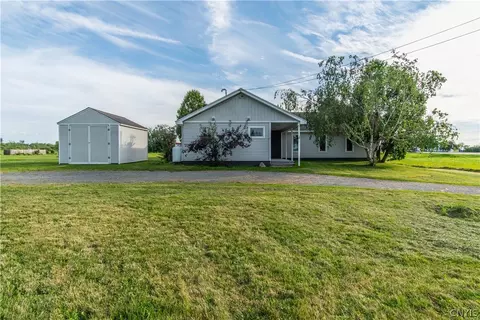 32094 Bacon Rd, Philadelphia, NY 13673