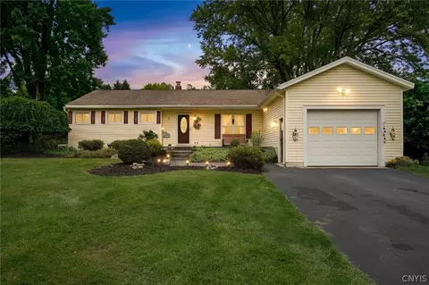 7323 Manlius Center Rd, East Syracuse, NY 13057