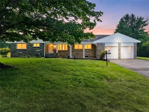4361 Shea Rd, Onondaga, NY 13215