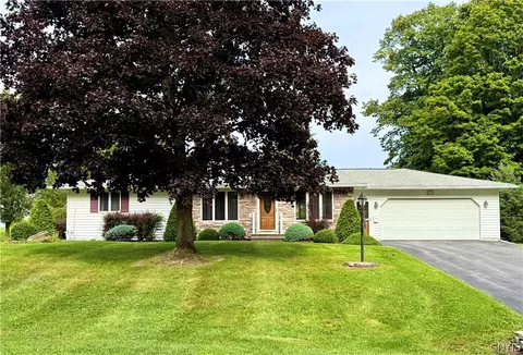 155 Valley View Rd, New Hartford, NY 13413