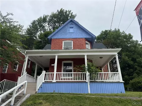 21 Monroe St, Saint Johnsville, NY 13452