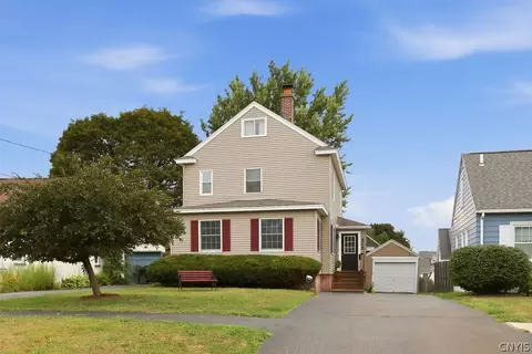 515 Roxford Rd S, Salina, NY 13208