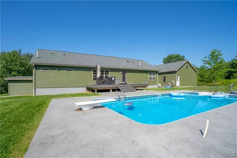 Exterior - 11584 Steuben Rd E, Deerfield, NY 13502 photo 3 of 6