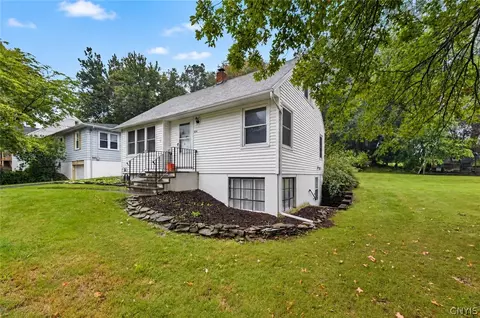 325 Washington Blvd, Fayetteville, NY 13066