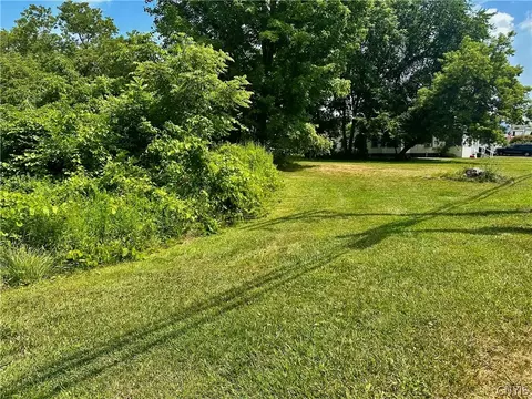 824 Hannibal St, Fulton, NY 13069