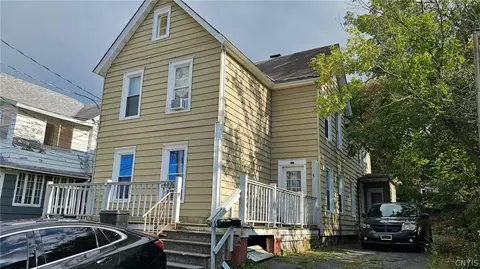 407 4th St, Geddes, NY 13209