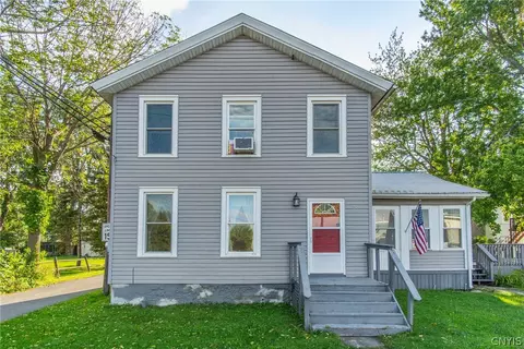 145 S James St, Cape Vincent, NY 13618