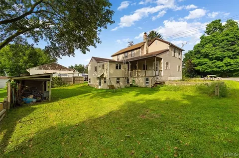3845 Oneida St, New Hartford, NY 13413