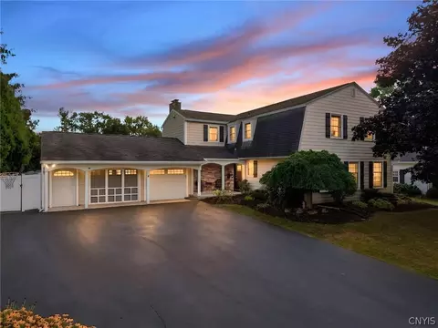 9 Forester Rd, Liverpool, NY 13090