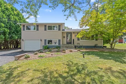 116 E Arbordale Rd, Syracuse, NY 13219