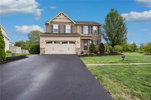 100 Norbert Pl, Minoa, NY 13116
